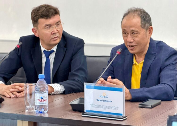 Түркістан облысы кәсіпкерлер палатасында құрылыс индустриясын дамыту және заманауи технологияларды өңірге енгізу мәселелеріне арналған кездесу өтті