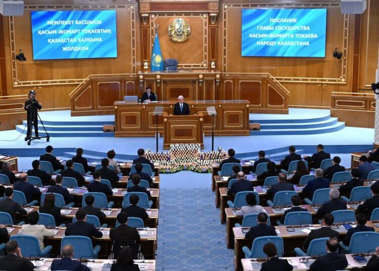 «ХАЛЫҚТЫҚ ҚҰРЫЛЫС»: ҚАЗАҚСТАНДА ӘЛЕУМЕТТІК ЖӘНЕ ИНЖЕНЕРЛІК ИНФРАҚҰРЫЛЫМДЫ ЖАҢҒЫРТУҒА БАСЫМДЫҚ БЕРІЛЕДІ
