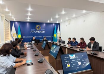 Түркістандық кәсіпкерлерге МӘМС төлемдері мен еңбек заңнамасы түсіндірілді