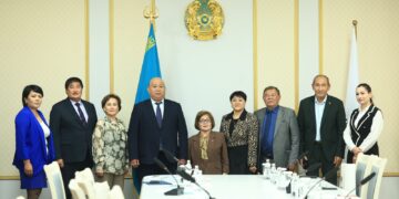 «ҚАРТТАРЫМ – АСЫЛ ҚАЗЫНАМ»: ҰРПАҚТАР САБАҚТАСТЫҒЫ – ҚОҒАМНЫҢ РУХАНИ КАПИТАЛЫ