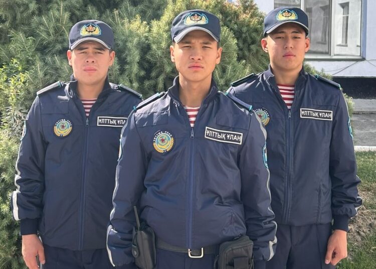 Ұландықтар Талдықорғанда күдікті заты бар ер адамды ұстады